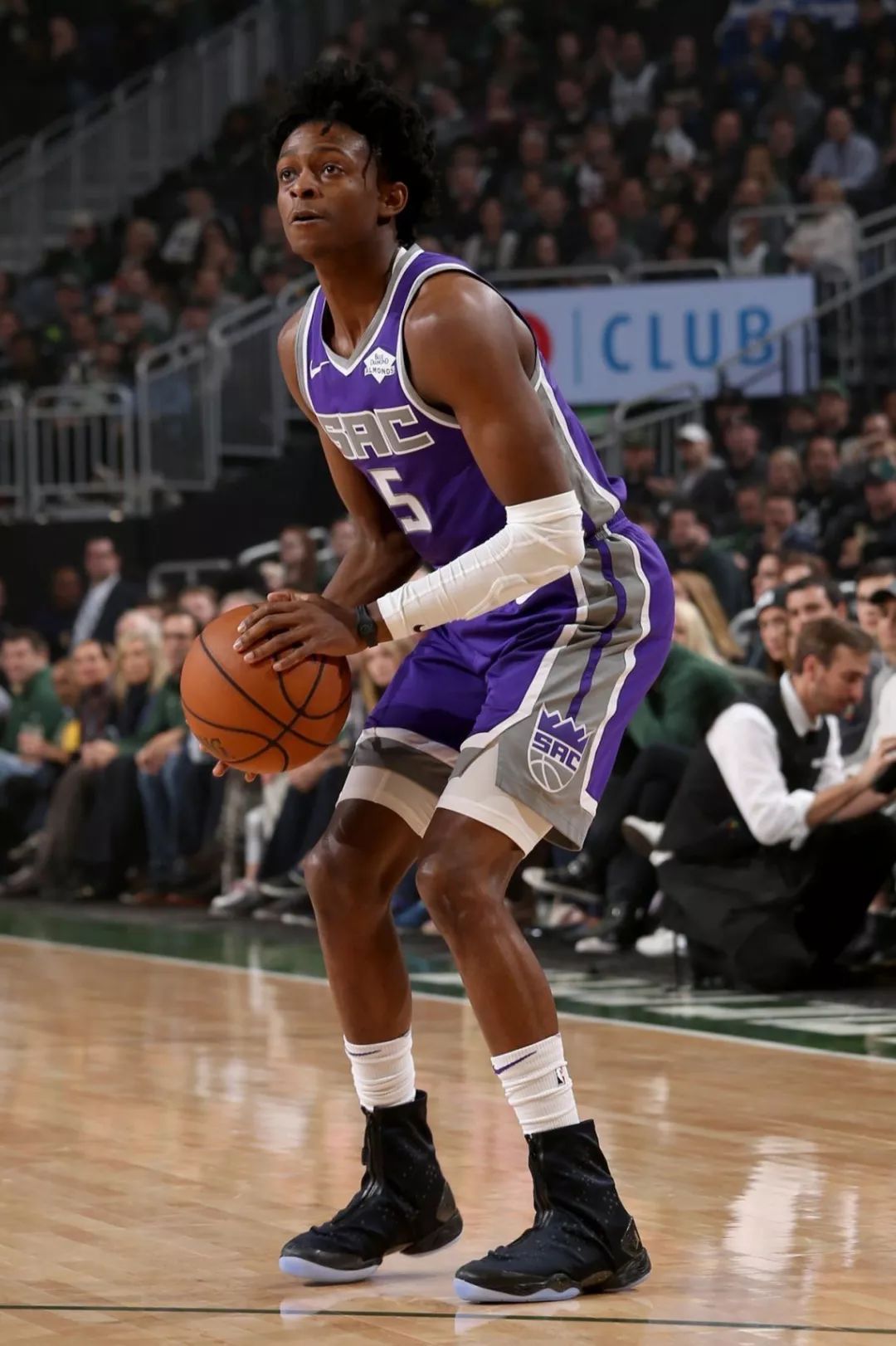 防都保持平 防都保持平