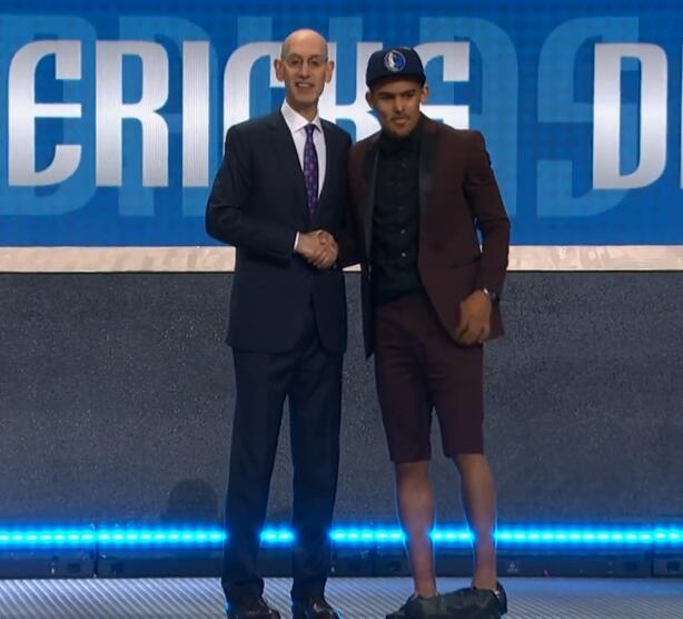 触发点的层 触发点的层